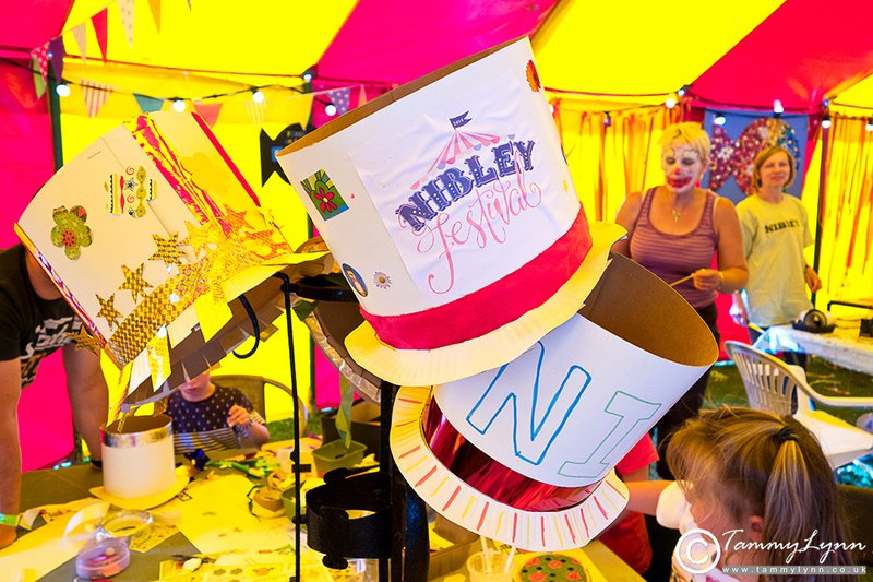 Top hats.  Photo by www.tammylynn.co.uk