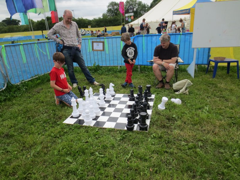 Giant Chess